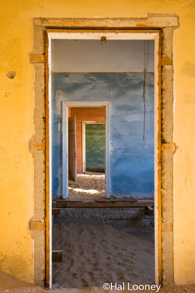 _LM47115 Doors, Kolmanskop 3
