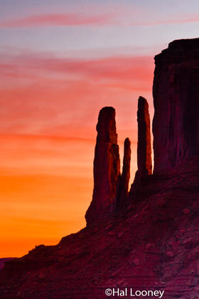_109 Sunrise, Monument Valley